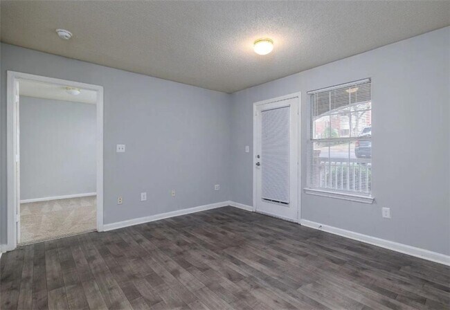 Building Photo - 875 Hank Aaron Dr SW