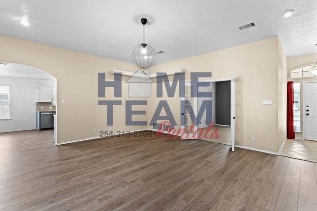 Building Photo - 4009 Tiger Dr
