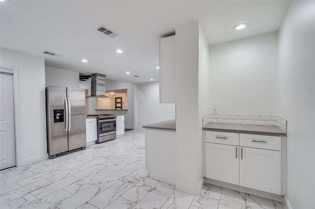 Building Photo - 3229 Merrell Cir