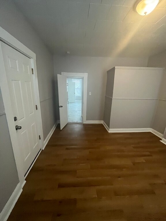 Building Photo - 185 Marion St