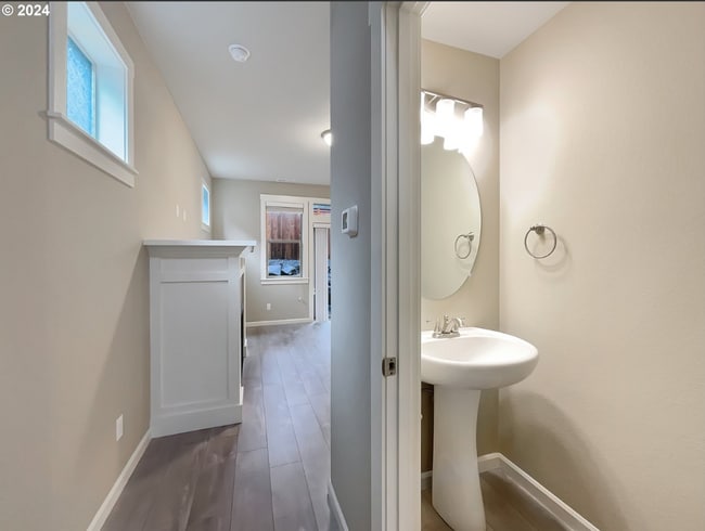 Building Photo - 1551 19th Ave