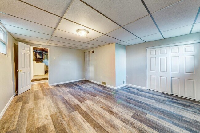 Building Photo - Beautiful 4 bedroom home in Mt. Oliver ava...