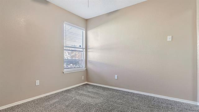 Building Photo - 527 Alameda Ave