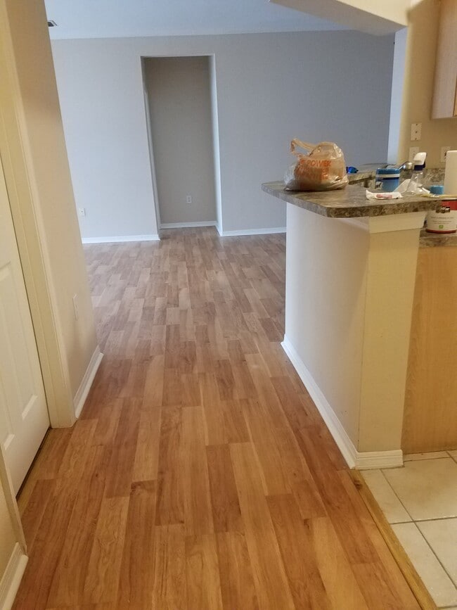 Building Photo - 10961 Burnt Mill Rd