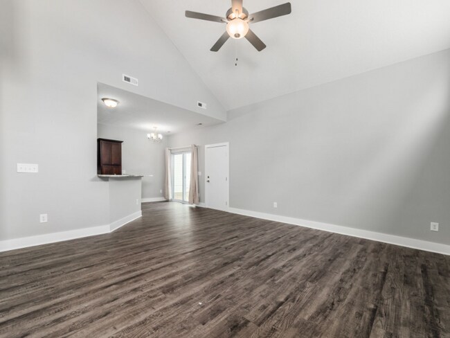 Building Photo - 1965 Glassboro St