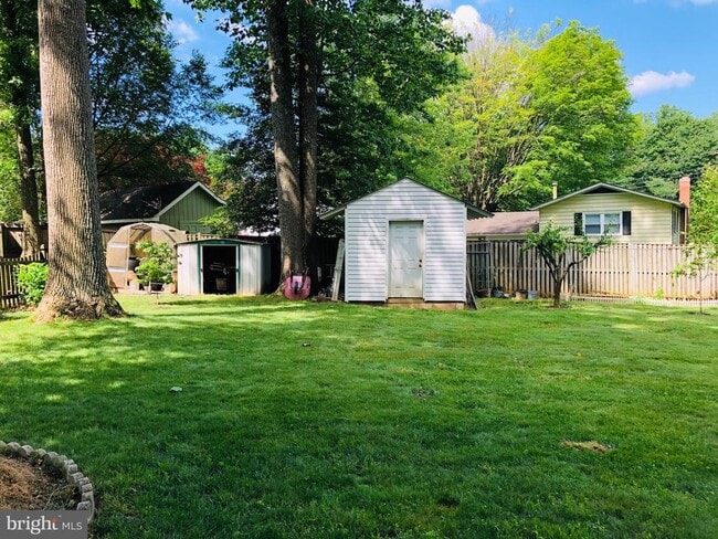 Building Photo - 10929 Decatur Dr