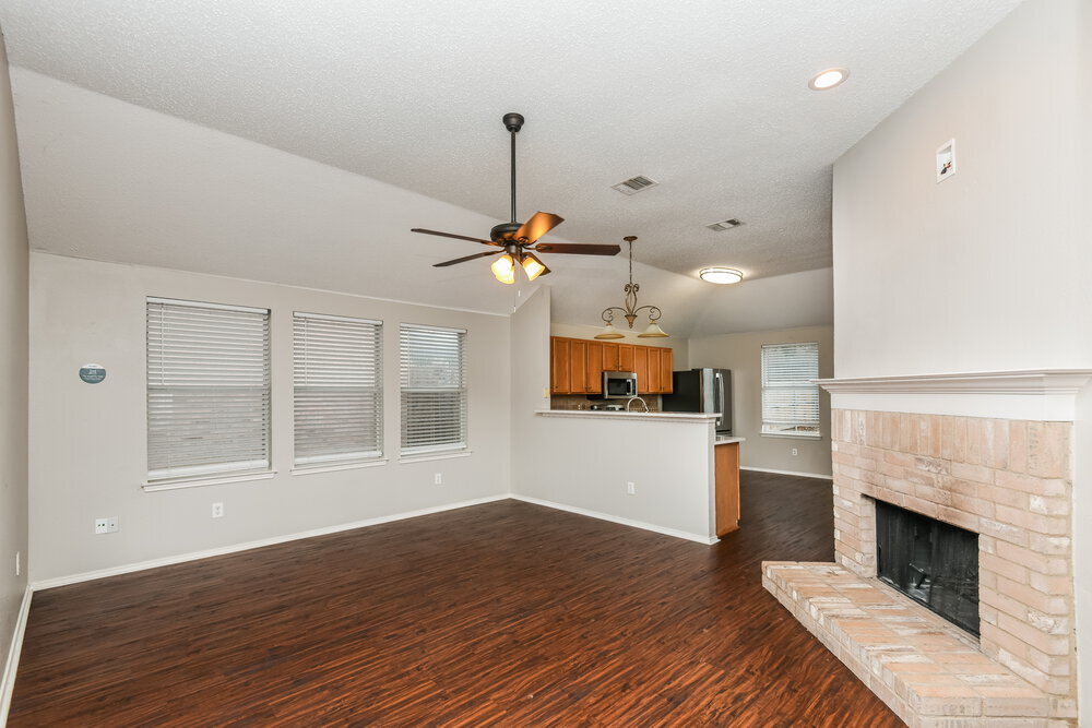 Building Photo - 3500 Lasso Rd