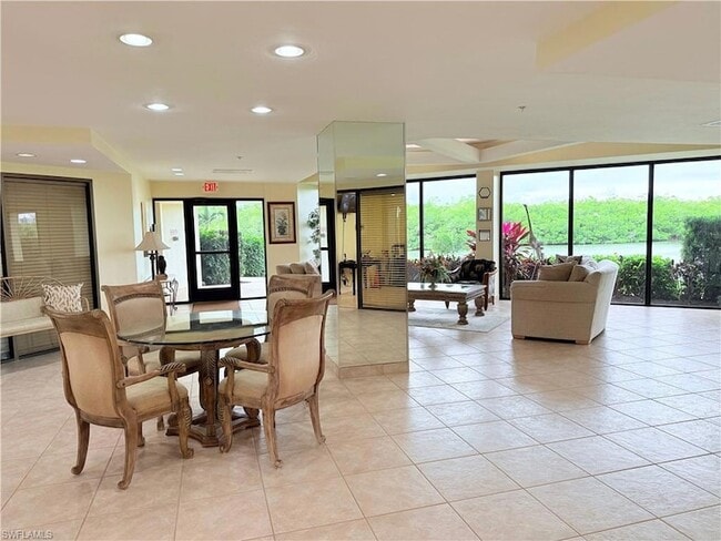 Building Photo - 15 Bluebill Ave