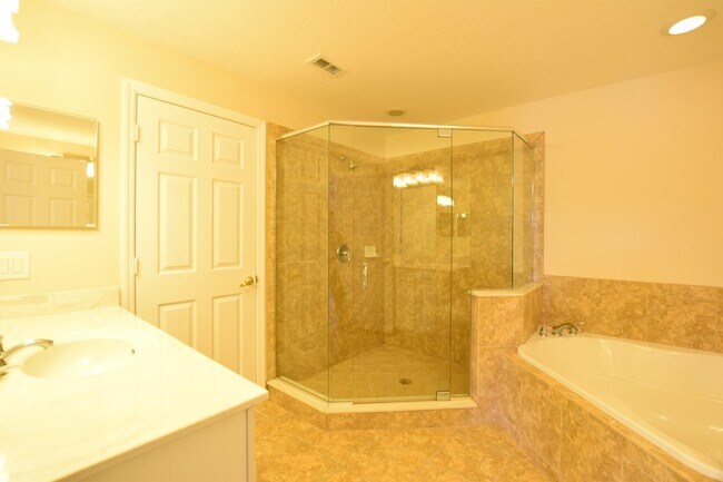 Building Photo - 1224 Travertine Terrace