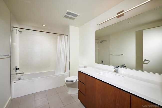 Building Photo - 1388 Kettner Blvd