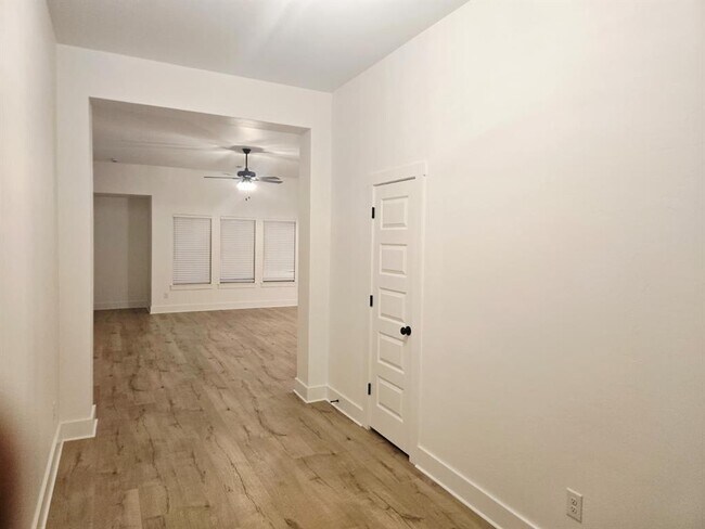 Building Photo - 17705 Horne Ln