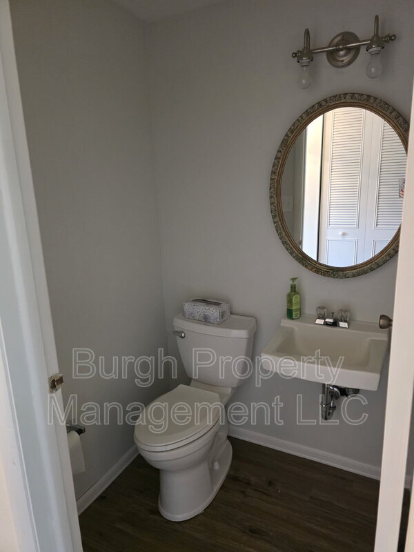 Building Photo - 149 Hunting Creek Rd