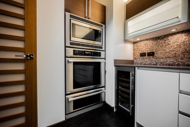 Building Photo - Waldorf Astoria Las Vegas- 1 bed .5 bath on the 39th floor!