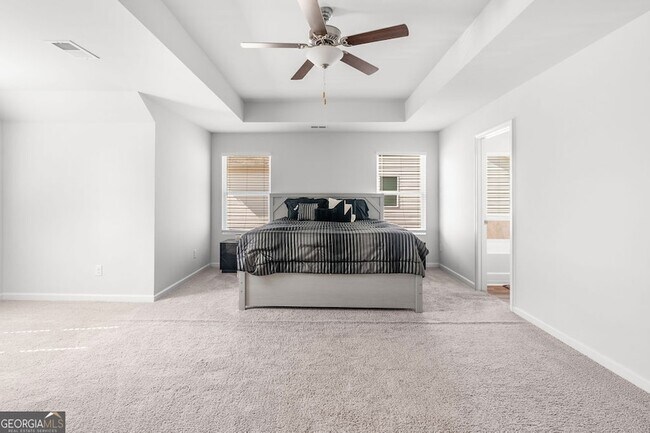 Building Photo - 100 Petunia Ct