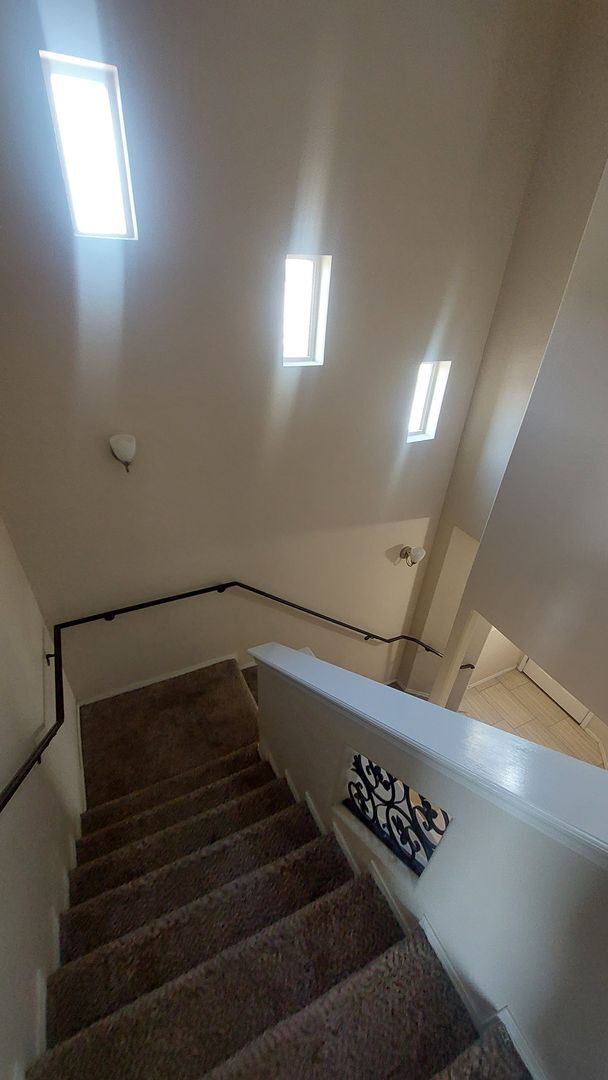 Building Photo - Backyard Oasis!!!  Beautiful 4 bedroom 2.5 bathroom 2 story home on corner lot!
