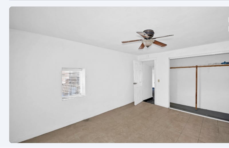 Building Photo - 82481 Valencia Ave