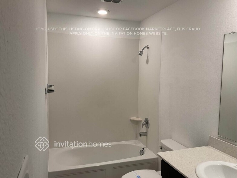 Building Photo - 233 Br Vlg Wy