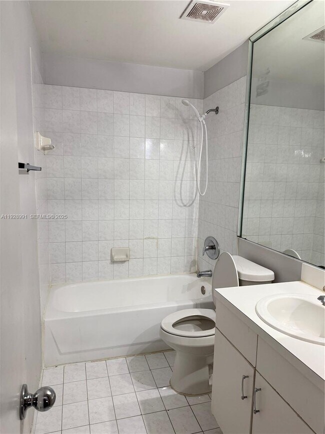 Building Photo - 15355 SW 76th Terrace