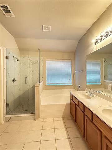 Building Photo - 13697 Mill Town Dr