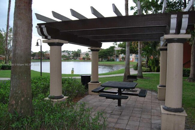 Building Photo - 4175 N Haverhill Rd