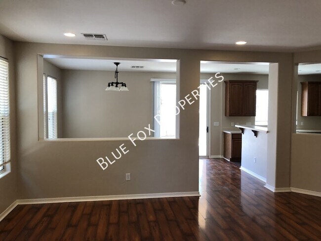 Building Photo - 4810 E Orchard Grass Dr