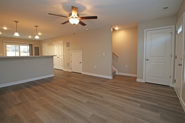 Building Photo - 1313 Luke Ln