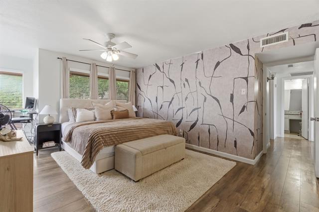 Building Photo - 10566 High Hollows Dr