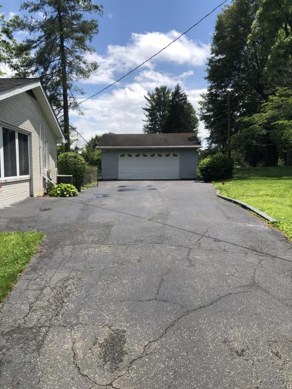 Building Photo - 103 Helmwood Dr