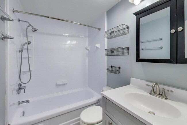 Building Photo - 5769 Yellowrose Ct