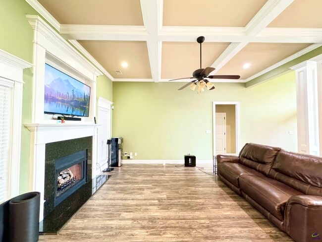 Building Photo - 205 Cheshire Dr