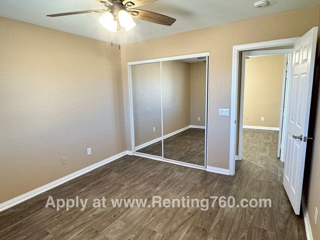 Building Photo - Cozy 3 Bed 2 Bath Home Near Base!