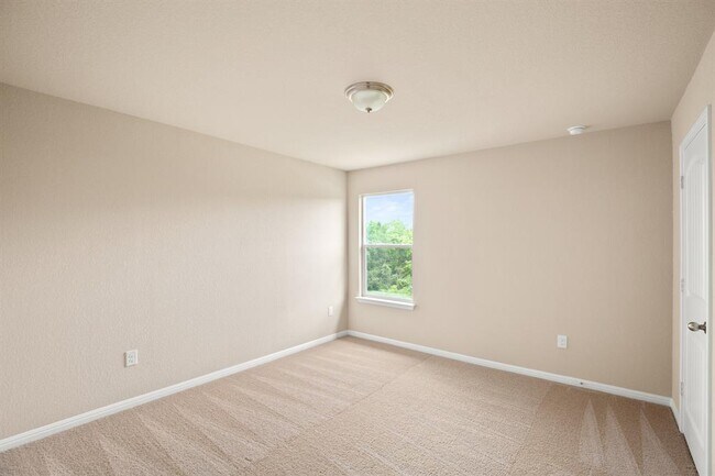 Building Photo - 1505 Maier Dr