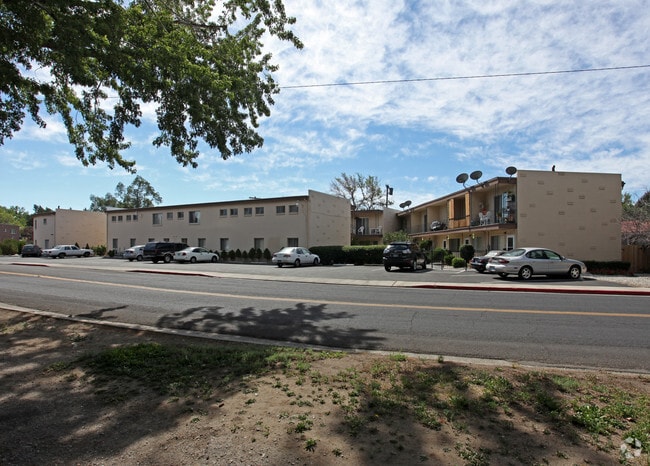 Building Photo - Riviera Apartments