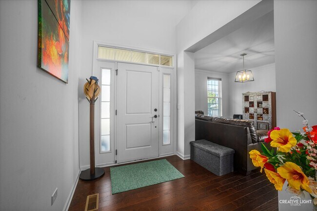 Building Photo - 3675 Shaughnessy Dr