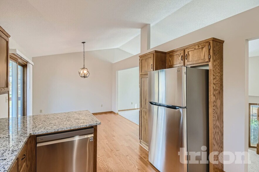 Building Photo - 1409 146th Ave NW