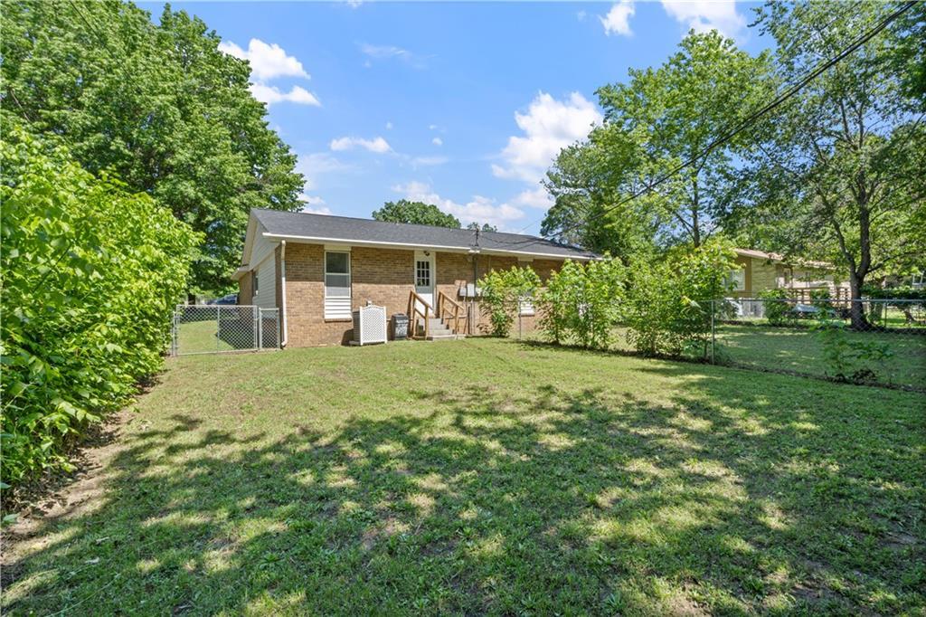 Building Photo - 3023 N Old Missouri Rd