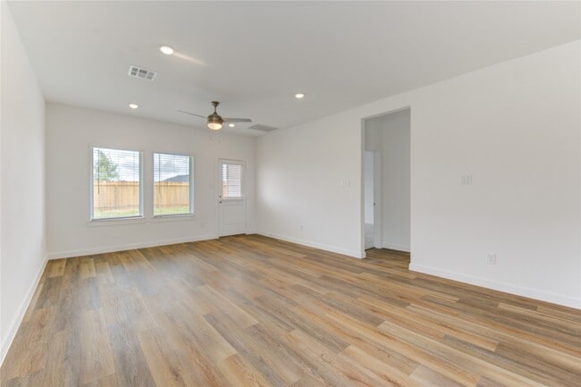 Building Photo - 9043 Rose Water Trl