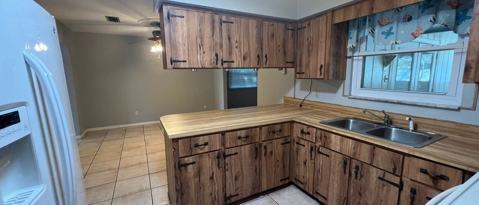 Building Photo - 2904 Sabal Palm Dr
