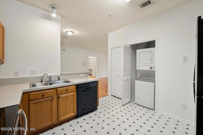 Building Photo - 3641 Kirkpatrick Cir