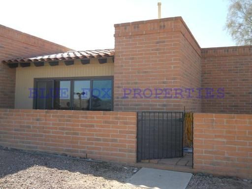 Building Photo - La Cholla Hills 55 Community with Views.