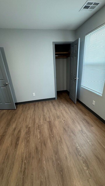 Building Photo - 3331 W Nantucket Ave