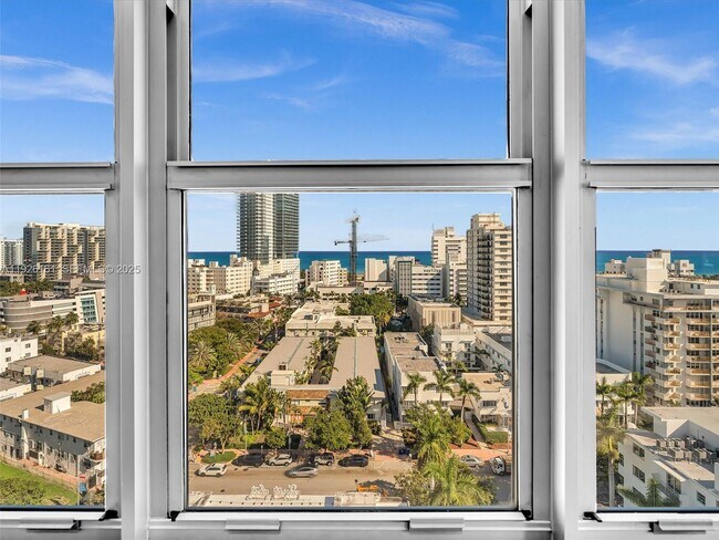 Building Photo - 1881 Washington Ave