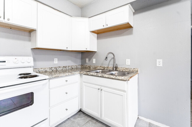 Building Photo - 514 Frazier St