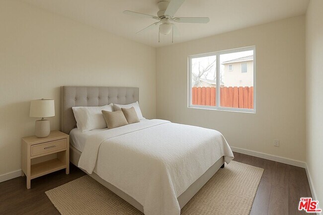 Building Photo - 636-634 E 87th St