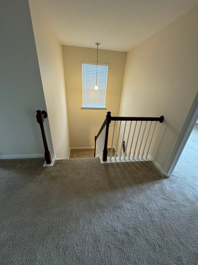 Building Photo - 6901 Swanhaven Dr