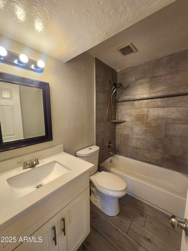 Building Photo - 4310 N 23rd Ave