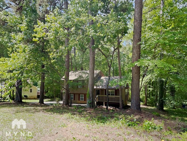 Building Photo - 239 William Dr