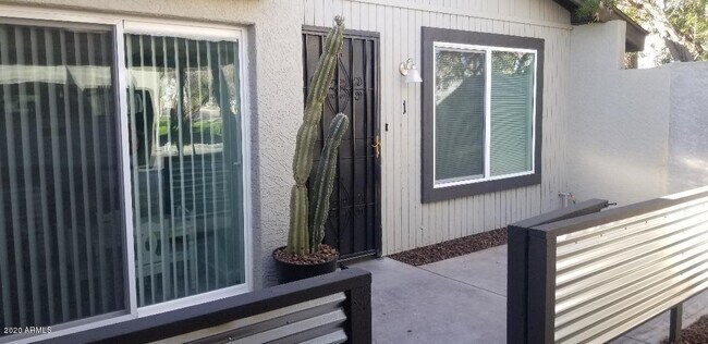 Building Photo - 3001-3038 N 38th St