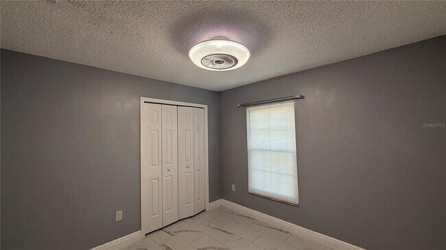 Building Photo - 2482 Quail Run Blvd N