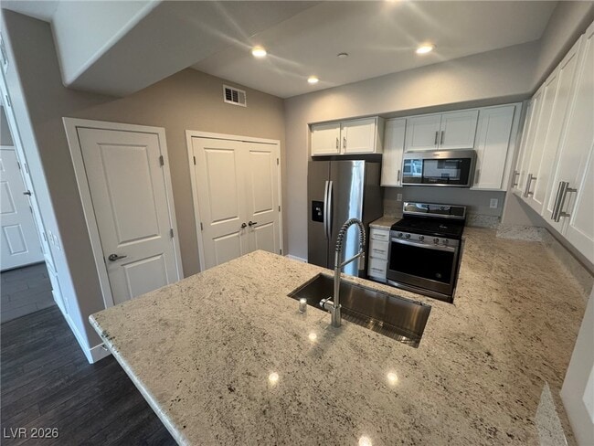 Building Photo - 11885 Tevare Ln